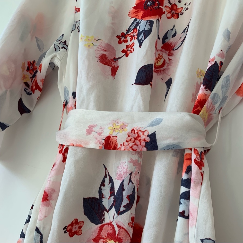 Rose & Vine Floral Robe - Picture 11 of 12